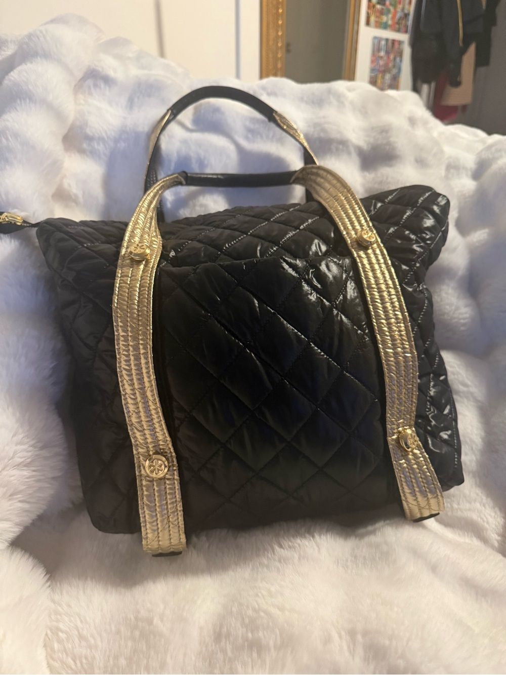 Goldno8 reversible tote**see photos for wear at bottom of gold side**